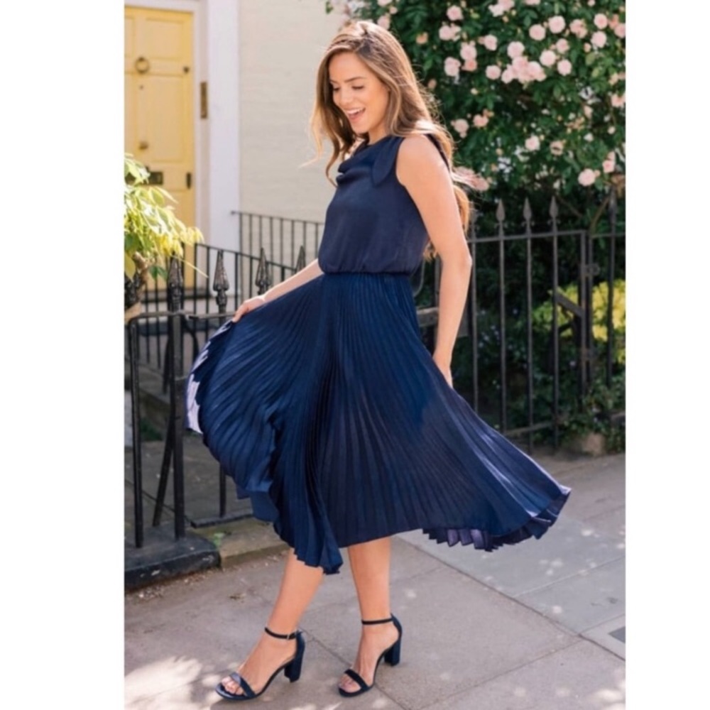 Gal Meets Glam Bethany